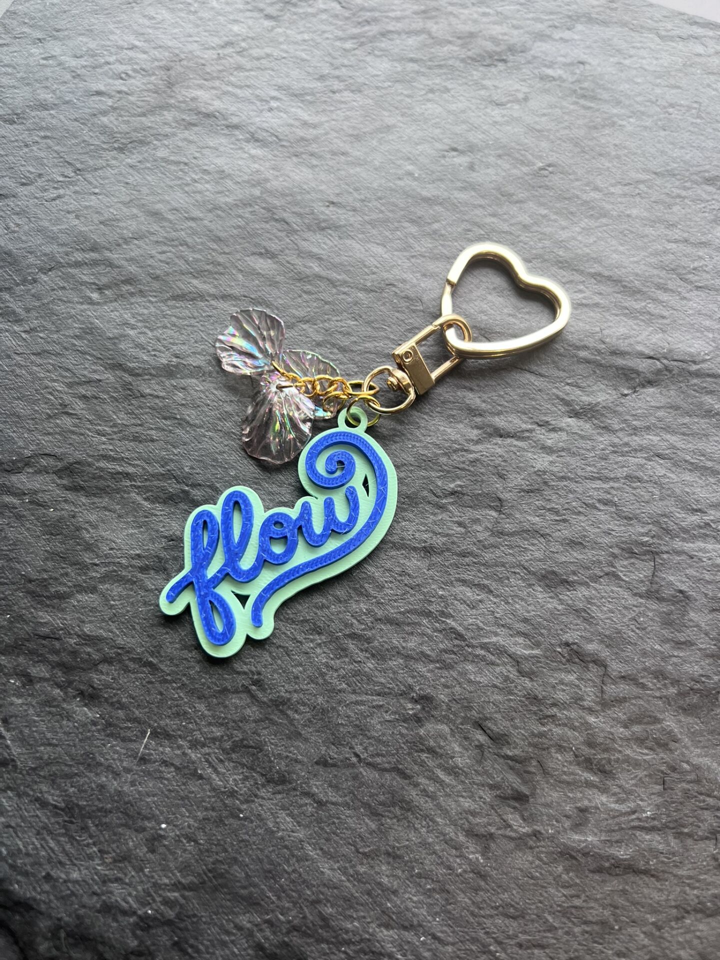 Whispering Words - Flow Anahtarlık