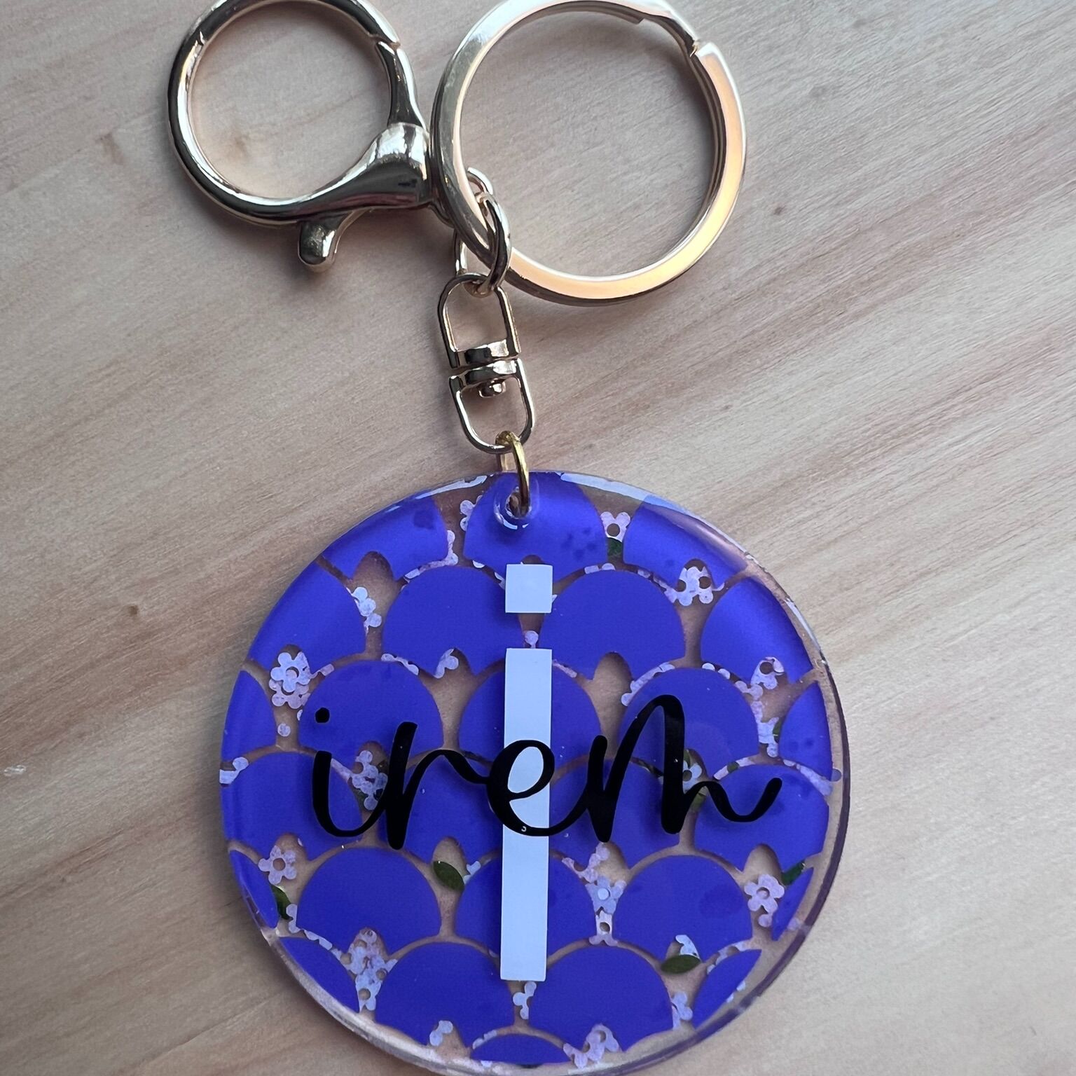 Violetta Işıltılı Anahtarlık